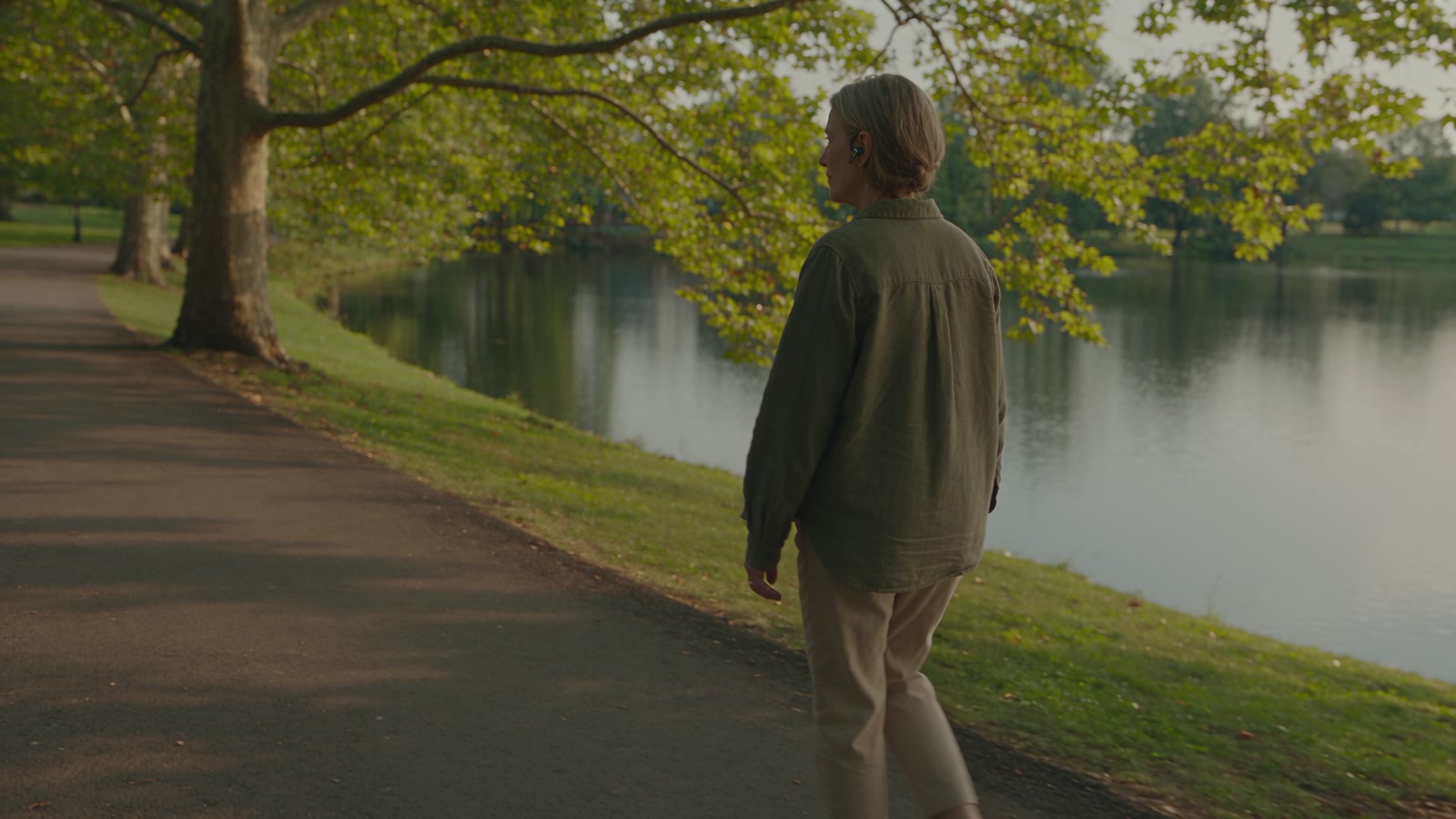 A quiet morning walk beside the water